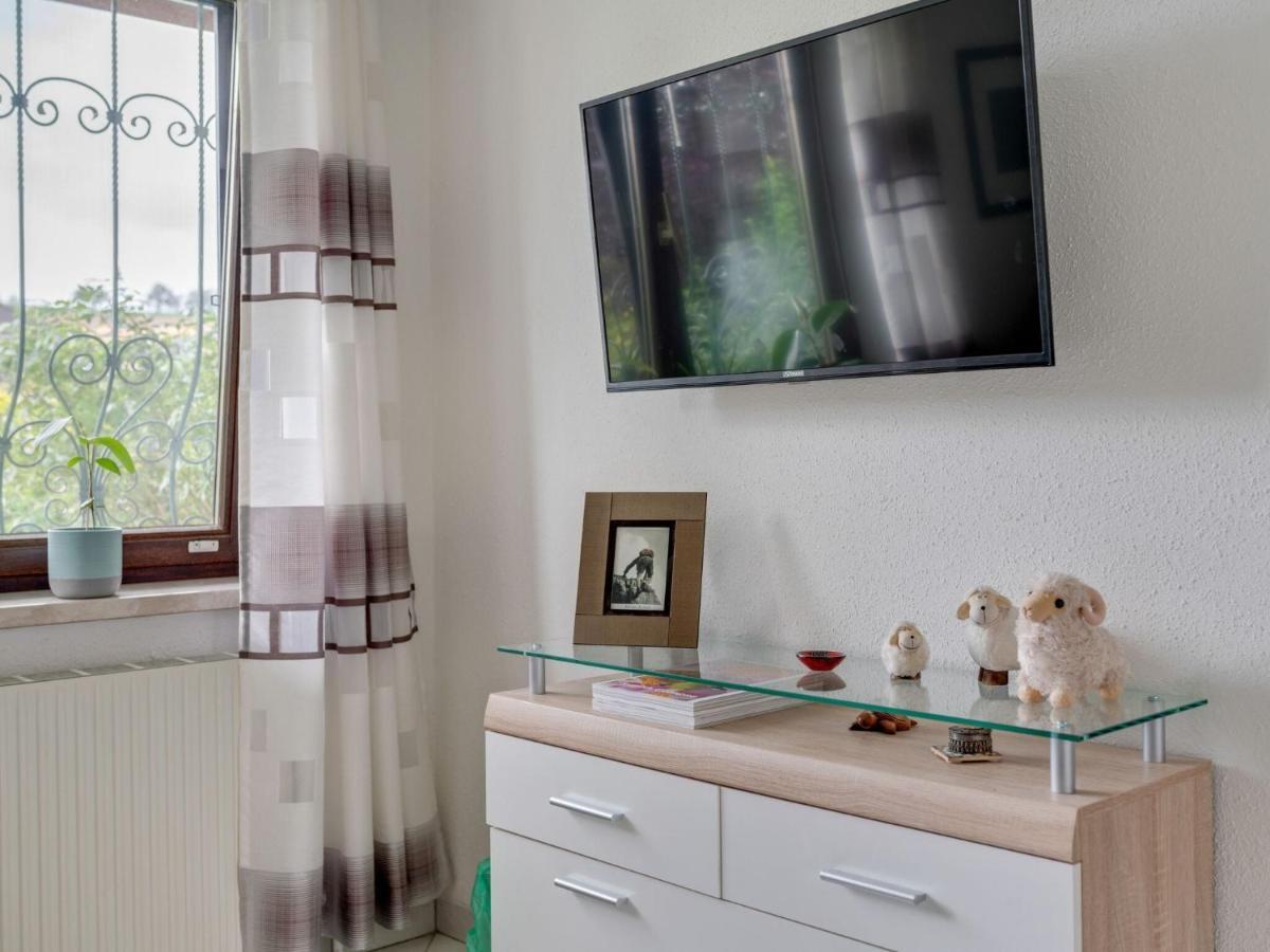 Cosy Apartment In Oed Hling With Garden Mauer bei Amstetten Екстериор снимка